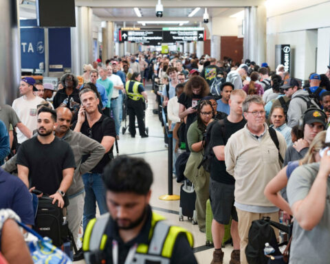6 weeks, 3 missed paychecks and hourslong lines: Here’s what the shutdown has looked like for agents and passengers