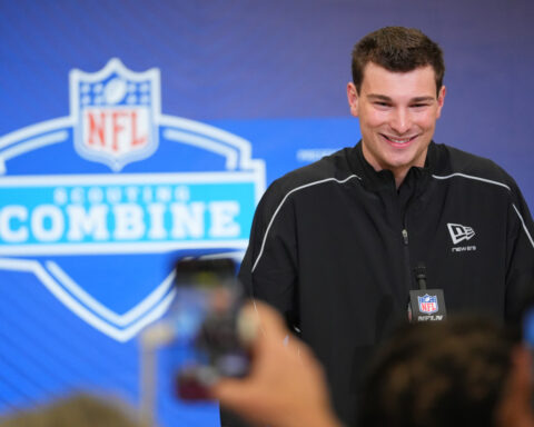 Raiders coach Klint Kubiak doesn't want a rookie QB to start Week 1 in right scenario