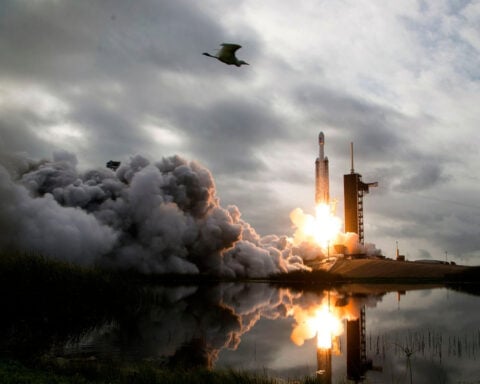 SpaceX reportedly files plans for massive IPO