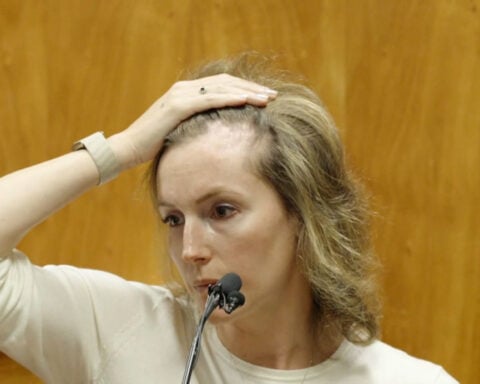 Hawaii doctor confessed in FaceTime call he tried to kill his wife, son testifies