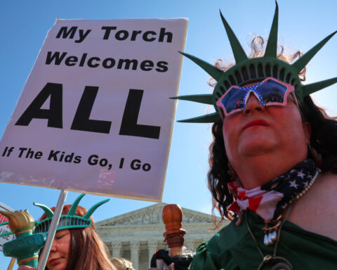 Supreme Court seems poised to reject Trump's birthright citizenship limits as he attends arguments