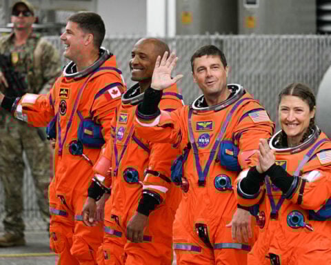 Artemis launch, flipping voters, fed-up drivers: Catch up on the day’s stories