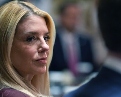 Trump has discussed ousting Attorney General Pam Bondi, sources say