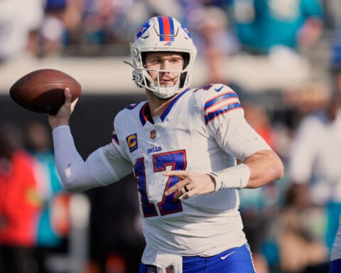 The NFL and Topps come back together for the first time in 10 years in multi-year agreement