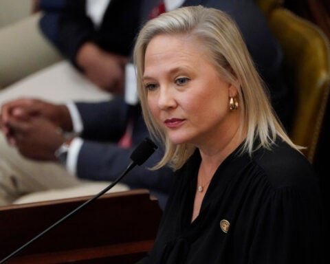 Mississippi lawmakers send bill that criminalizes abortion-inducing medication to governor