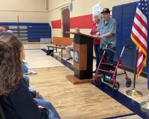 Middle school students fundraise to send a Korean War veteran on an Honor Flight