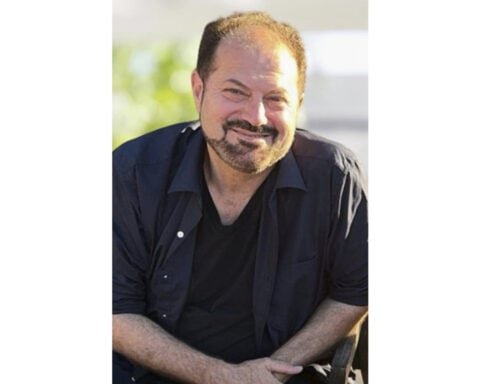 Elected leaders and clergy seek release of Wisconsin mosque president detained by immigration agents