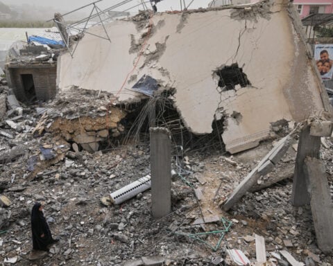 2 US aircraft shot down as war in Iran escalates. At least 1 crew member is missing