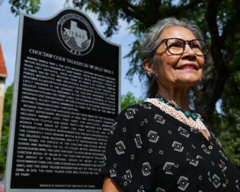 Descendants of Choctaw code talkers gather in Fort Worth for historical marker unveiling