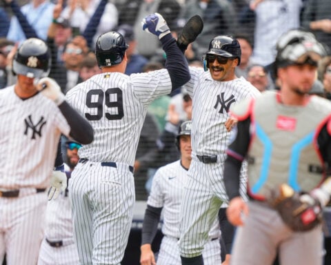 Aaron Judge's 2-run homer in 1st inning leads Yankees over Marlins 8-2 in home opener for 6-1 start