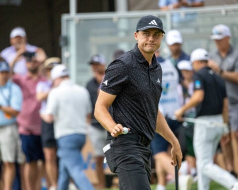 MacIntyre has a big finish and builds 4-shot lead in the Texas Open