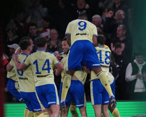 FA Cup quarterfinals: Arsenal stunned by 2nd-tier Southampton and Haaland hat trick downs Liverpool