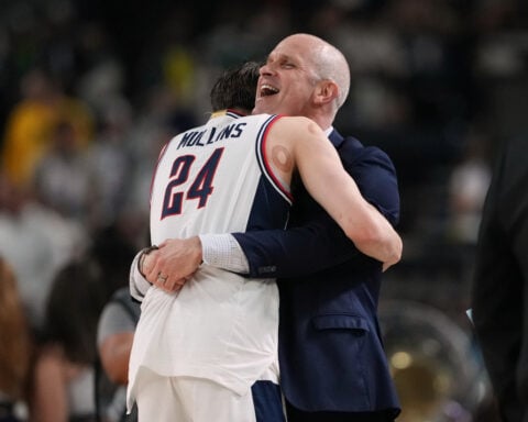 Freshmen Braylon Mullins and Keaton Wagler shine as others struggle in UConn's win over Illinois