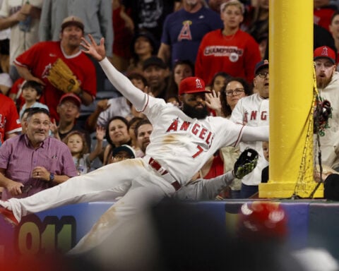 Jo Adell robs 3 homers in what Torii Hunter calls the greatest defensive game he's ever seen