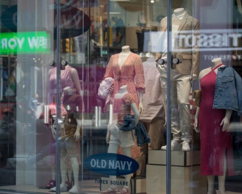 Plus-size fashionistas worry GLP1-s will make it even harder for them to shop