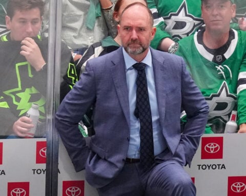 Islanders fire coach Patrick Roy after losing 4 in a row, name Peter DeBoer his replacement