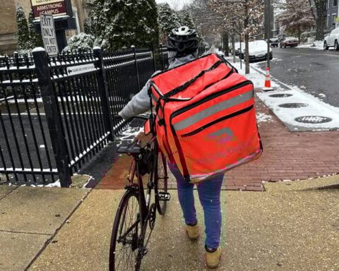 What gig workers and employees who get tips need to know about the new no-tax-on-tips tax break