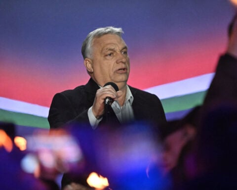 Vance makes time to visit Hungary to support Orbán amid Iran negotiations