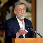 Grammy-winning singer-songwriter Ray Stevens recovering after breaking neck