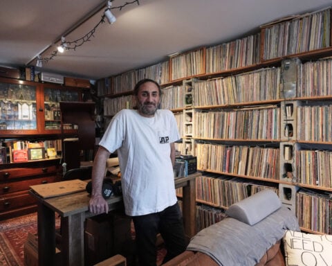 Volunteers turn a fan's recordings of 10,000 concerts into an online treasure trove