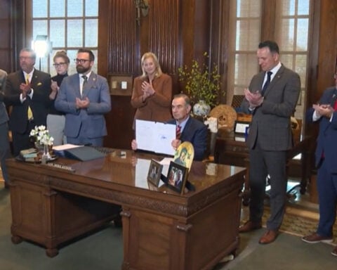 Kehoe signs juvenile justice, sex trafficking and divorce bills into law