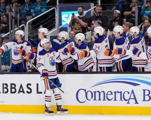 Connor McDavid nets hat trick on 5-point night as Oilers surge into first place in Pacific Division