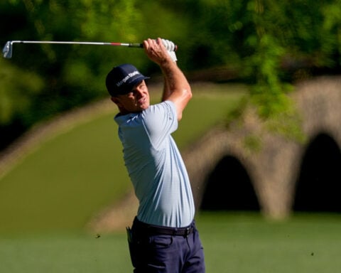 Justin Rose fades at the Masters, still joins Scheffler in the hunt behind leaders McIlroy and Burns