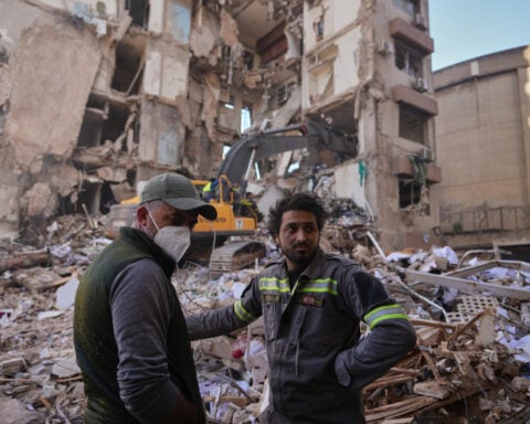 The Latest: Iranian delegation arrives in Pakistan for talks with the US