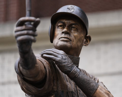 Ichiro Suzuki's statue unveiling has a mishap as bat snaps during ceremony