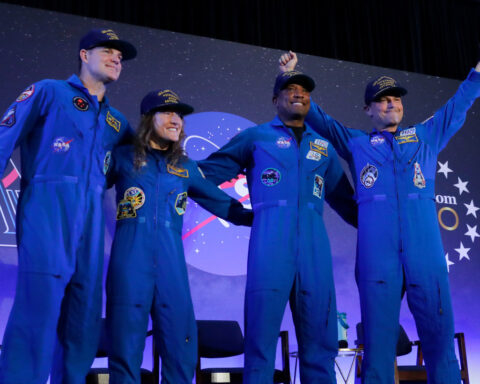 Artemis II's moon-traveling astronauts return home to cheers after a record-breaking trip