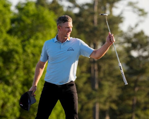 Rory McIlroy stumbles at the Masters and now shares the lead with Cameron Young