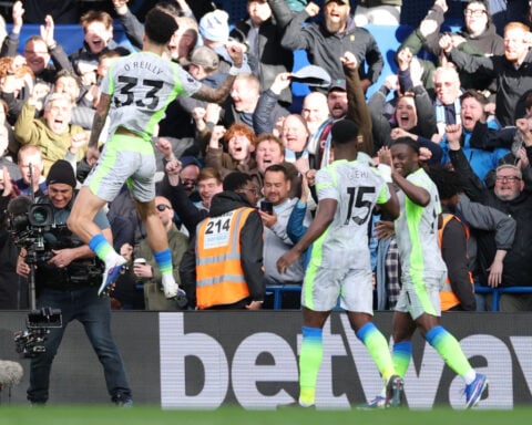 Man City closes in on Arsenal in Premier League title race with 3-0 win over Chelsea