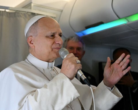 Trump says he won't apologize to Pope Leo and explains his reason for posting much-criticized meme