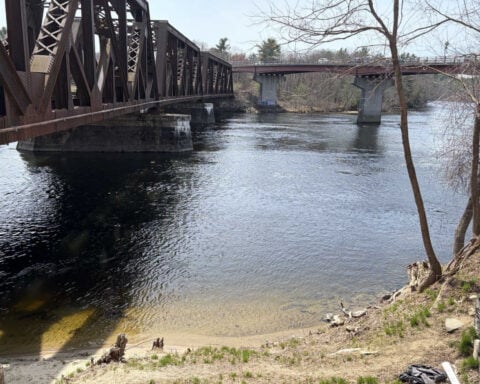 Officials identify man found in Merrimack River