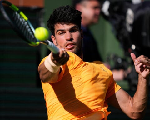 Jannik Sinner reclaims the No. 1 ranking from Carlos Alcaraz and sets sights on the French Open