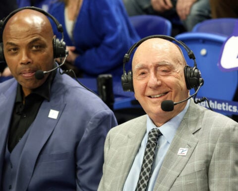 Famed ESPN college basketball voice Dick Vitale facing another battle with cancer