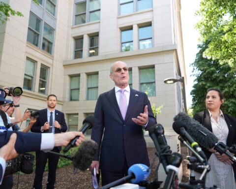 Diplomats try to arrange more US-Iran talks during first full day of American blockade