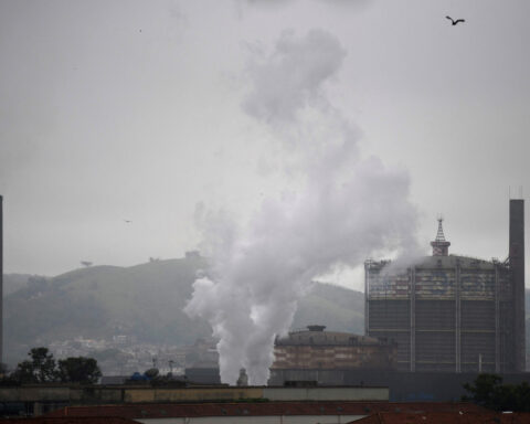 Brazil's CSN to kick off binding phase of cement unit sale in a month, CFO says