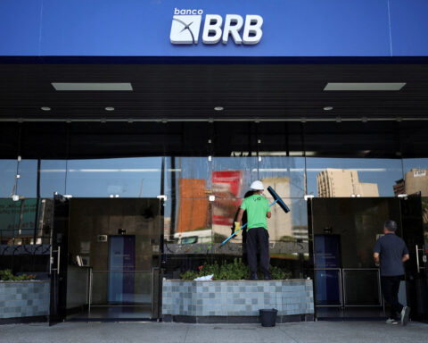 Quadra Capital nears deal to buy $3 billion of assets from Banco de Brasília, sources say