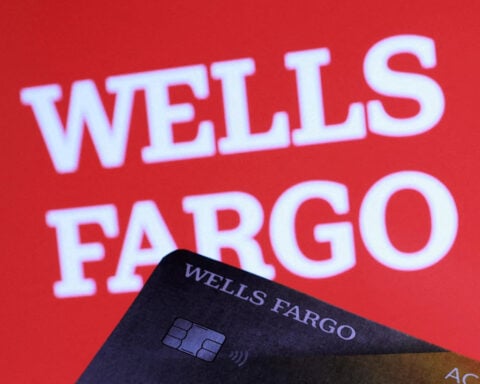 Wells Fargo misses expectations on interest income, revenue; shares fall