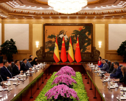Spain, China pledge closer ties in the face of threats to world order