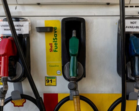 Philippines seeks US extension on waiver to buy Russian oil