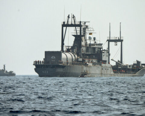 Iranian crew members return home from Sri Lanka