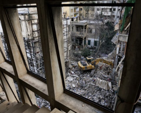 Iranian delegation lands in Islamabad ahead of 'make-or-break' talks