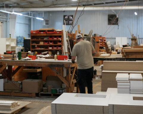 US factory orders unchanged in February for second straight month