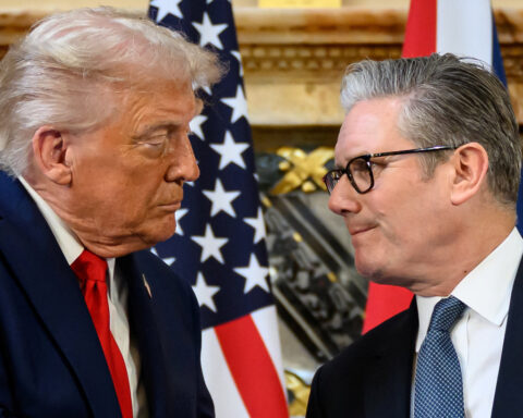 UK's Starmer and Trump discussed military options for Strait of Hormuz