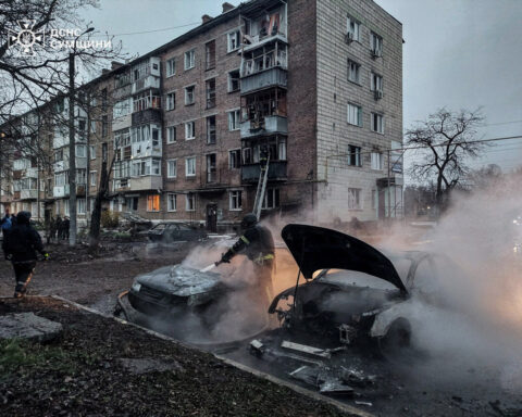 Russia's Putin announces Orthodox Easter ceasefire, Ukraine's Zelenskiy agrees