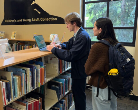 Woman and CU Boulder students building new app to foster pets during times of crisis