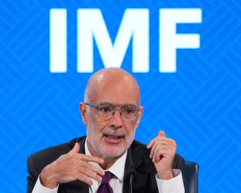 US can't wait forever to bring down fiscal deficits, IMF says