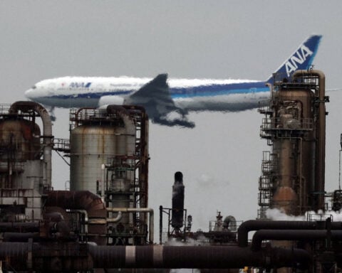 Airlines cancel flights amid Middle East conflict